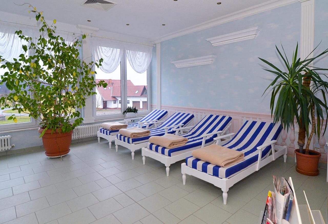 Landgasthof & Hotel Waldow Губен Екстериор снимка