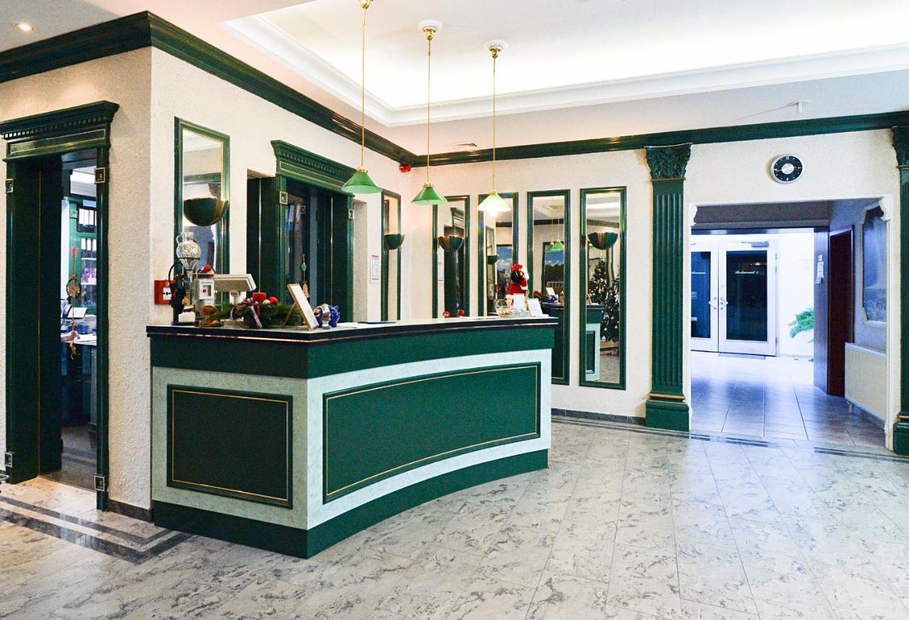Landgasthof & Hotel Waldow Губен Екстериор снимка